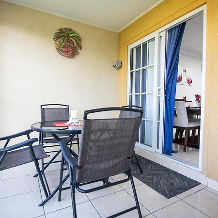 The Oasis I, Portmore Country Club Buitenkant foto