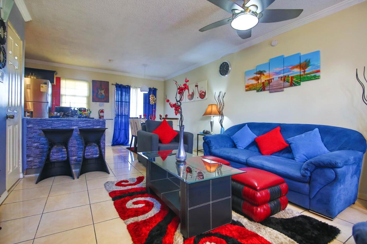 The Oasis I, Portmore Country Club Buitenkant foto